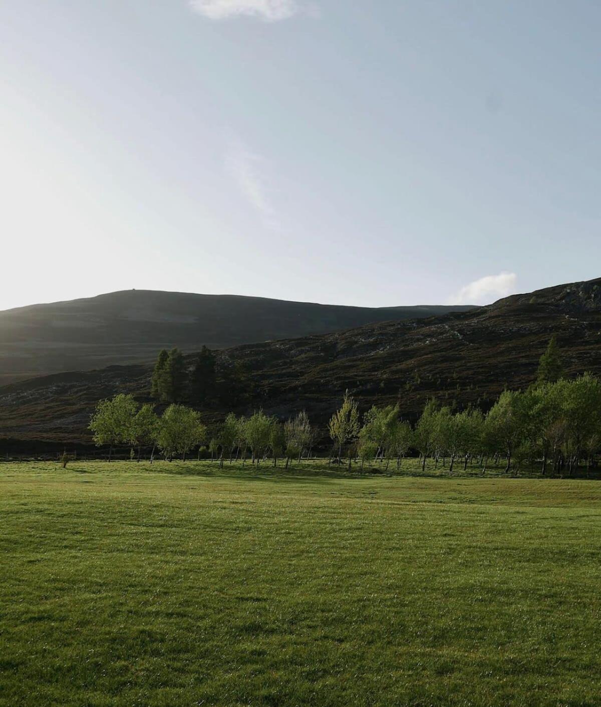 Huswell - Gairnshiel Lodge - Unique & Exclusive Lodge Next To The Castle Ballater Esterno foto